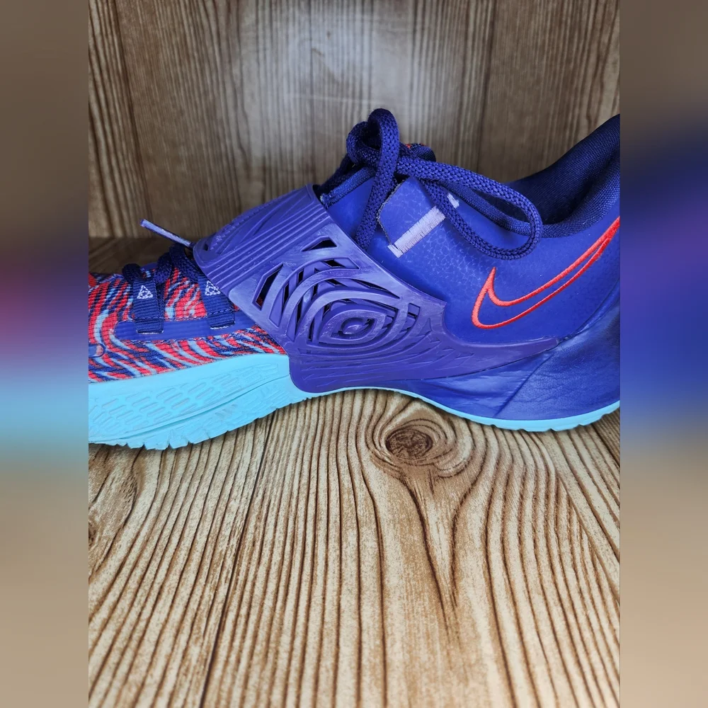 Nike Men's 2020 Kyrie Low 3 Orchid‎ Size 12